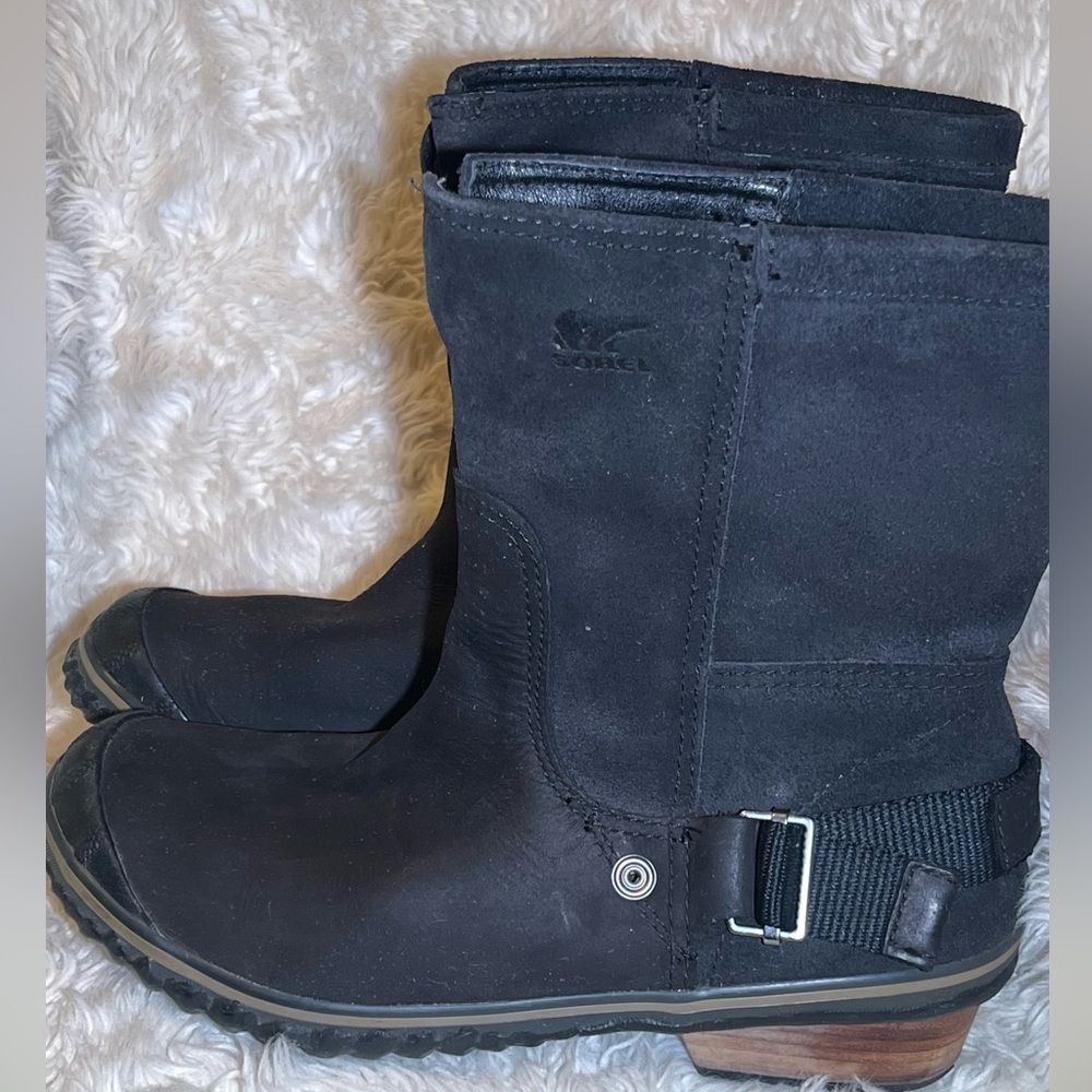 Sorel slimshortie Midnight Black Ankle Booties size 8